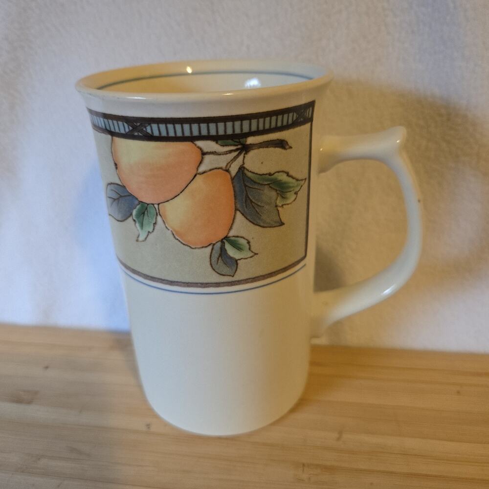 Mikasa Garden Harvest CAC29 Cappuccino Mug Fruit 4.75" Tall 14 Fl Oz Nice